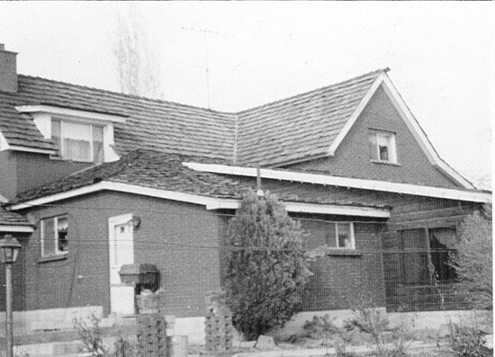 33 Ed Bunker. Ralph Sweat, Richard Greenland